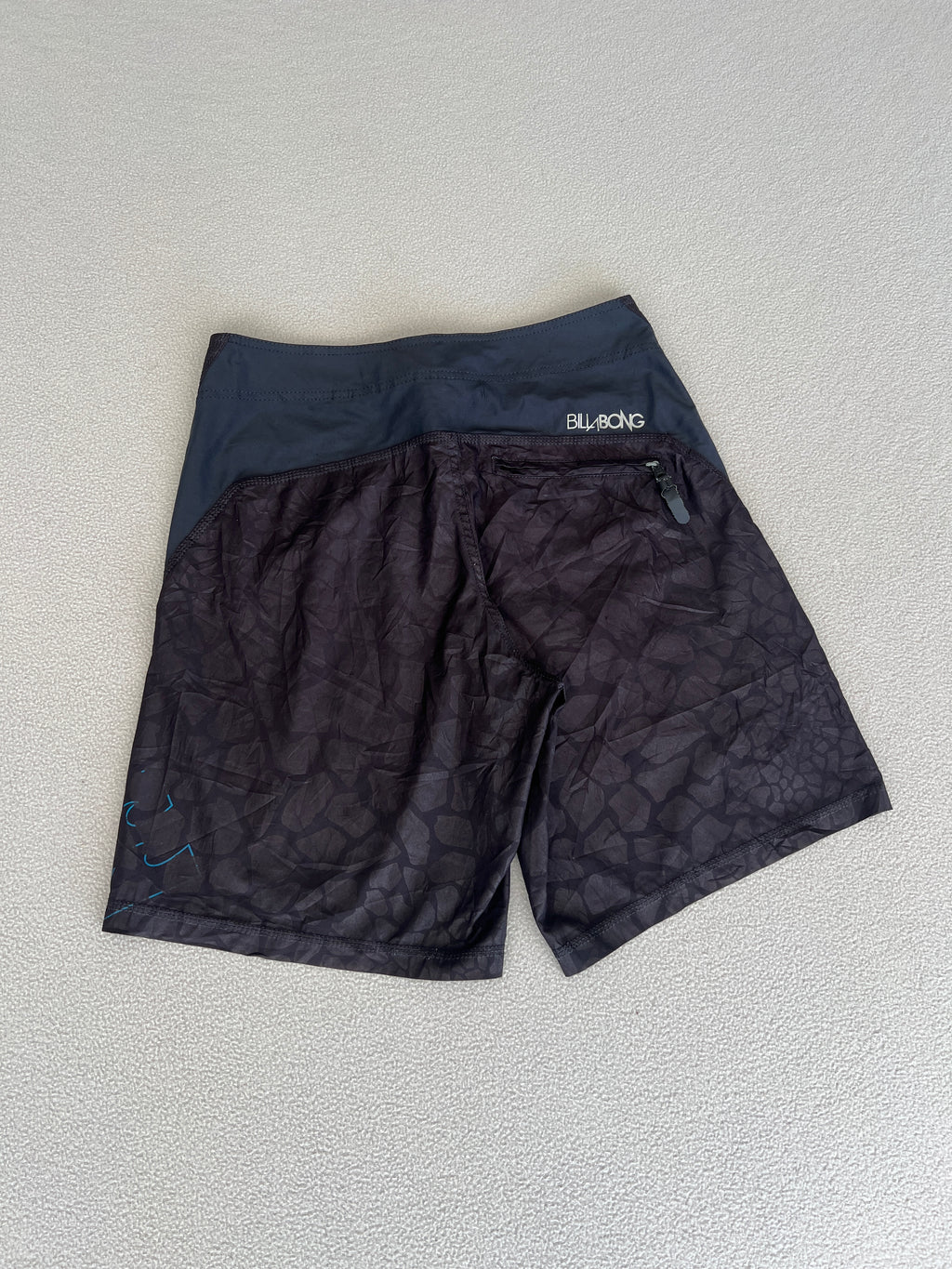 Vintage Billabong Taj Burrows Signature Boardies - Size 32"
