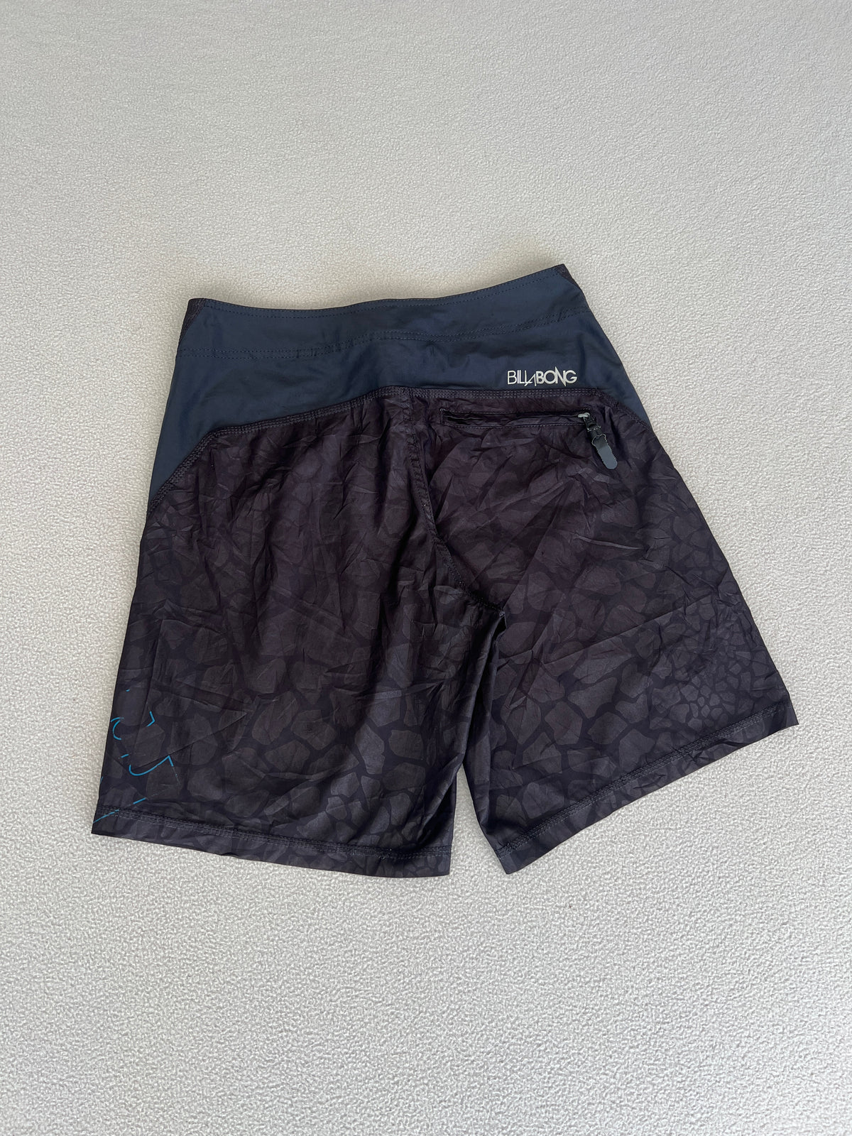 Vintage Billabong Taj Burrows Signature Boardies - Size 32"