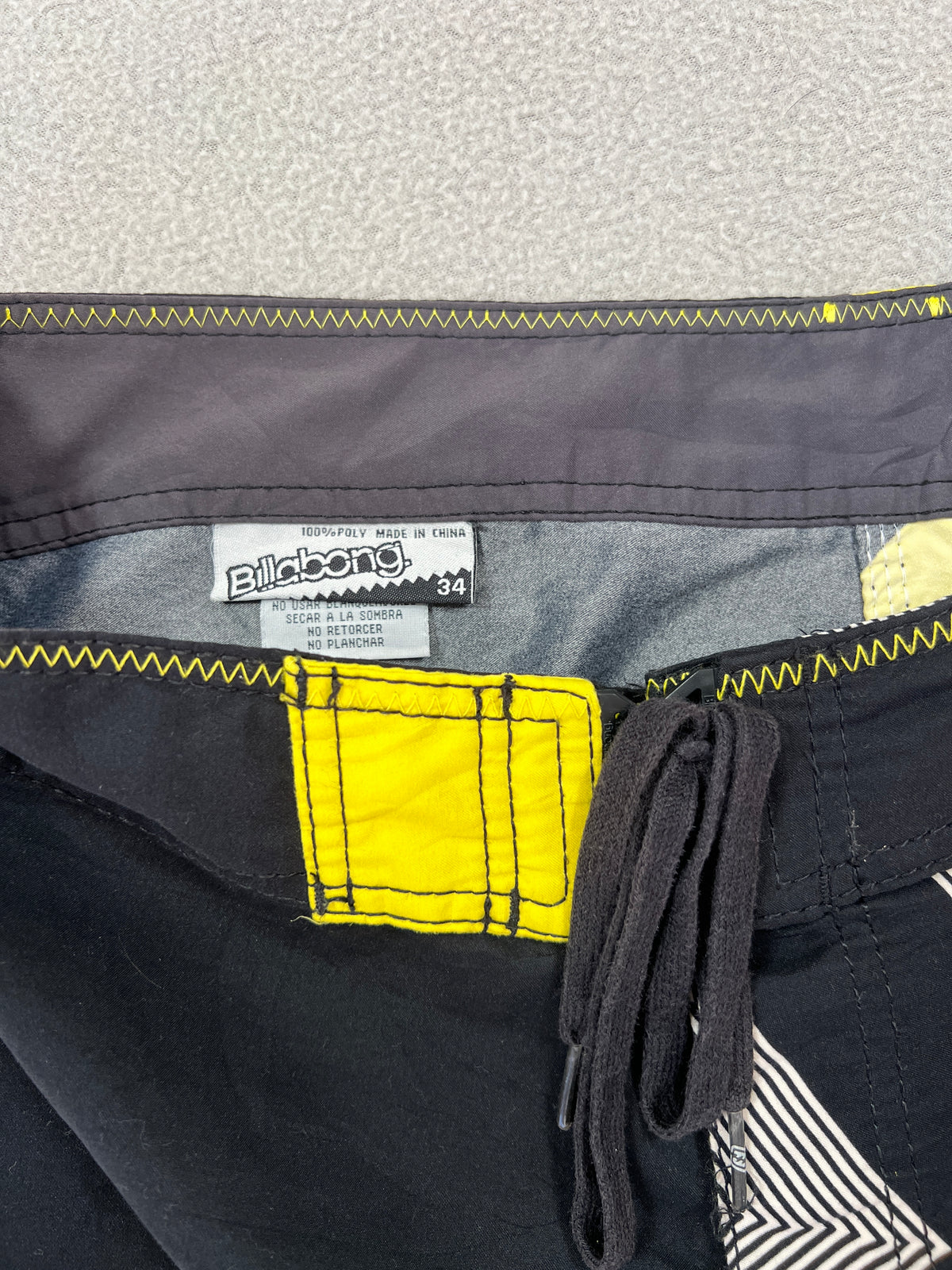 Vintage Billabong Boardies - Size 34"