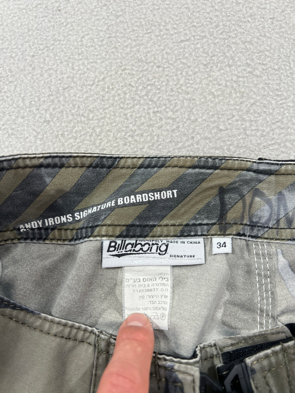 Vintage Billabong Andy Irons Signature Rising Suns Camo Boardies - Size 34"