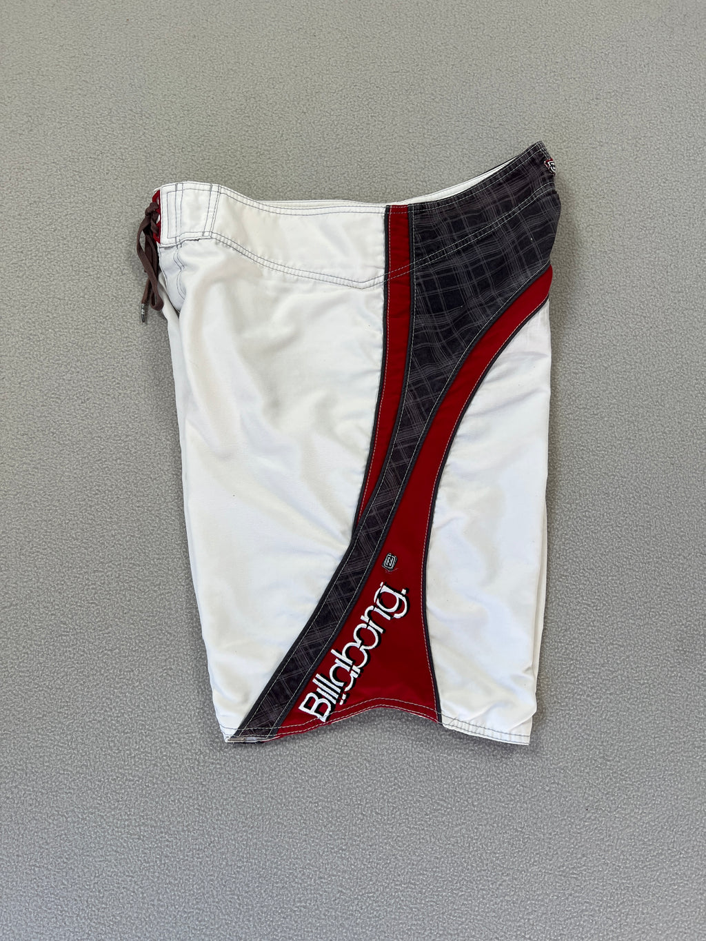 Vintage Billabong Plaid Andy Irons Signature Boardies - Size 34"