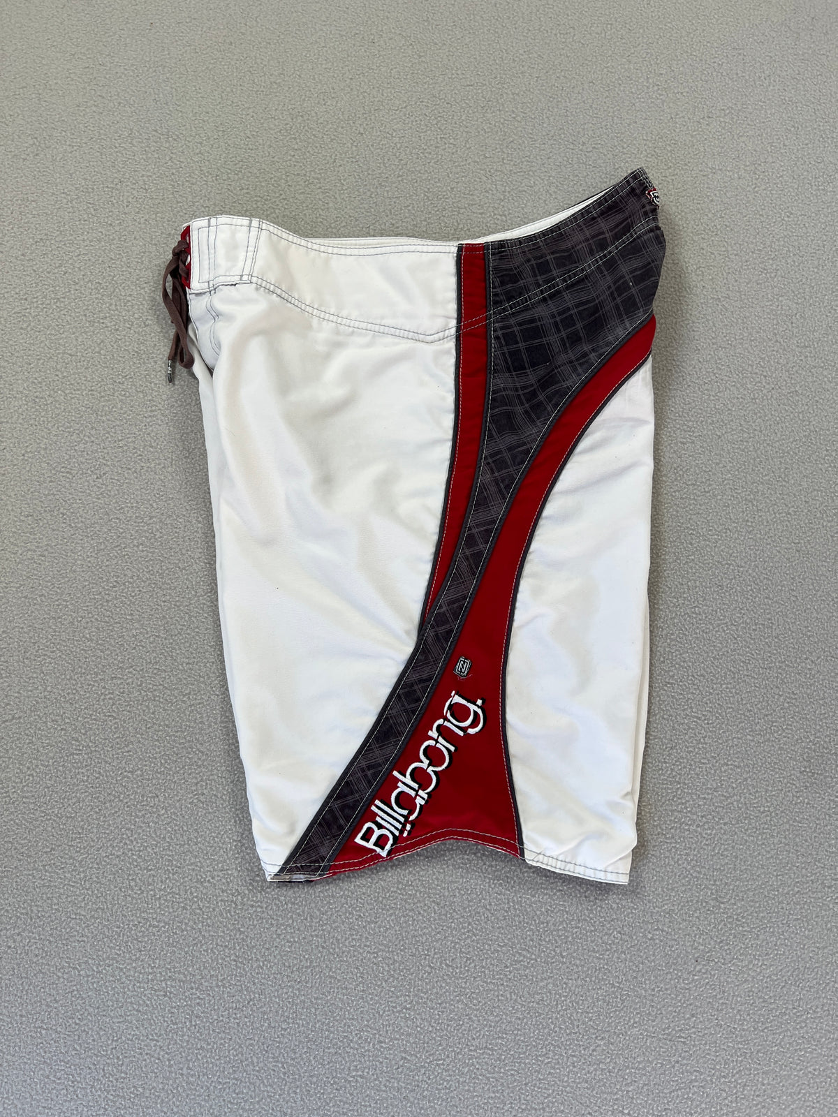 Vintage Billabong Plaid Andy Irons Signature Boardies - Size 34"