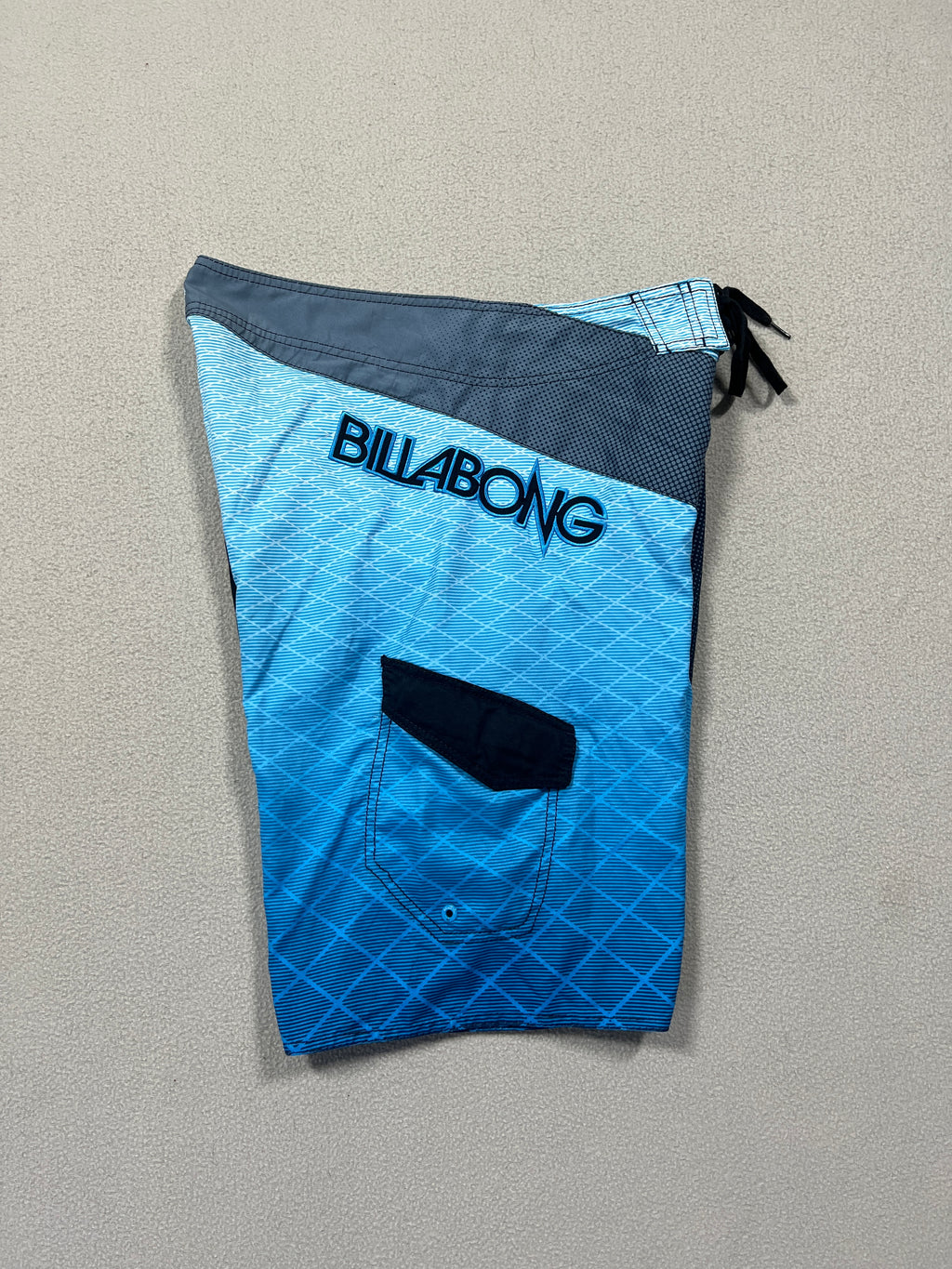 Vintage Billabong Boardies - Size 32"