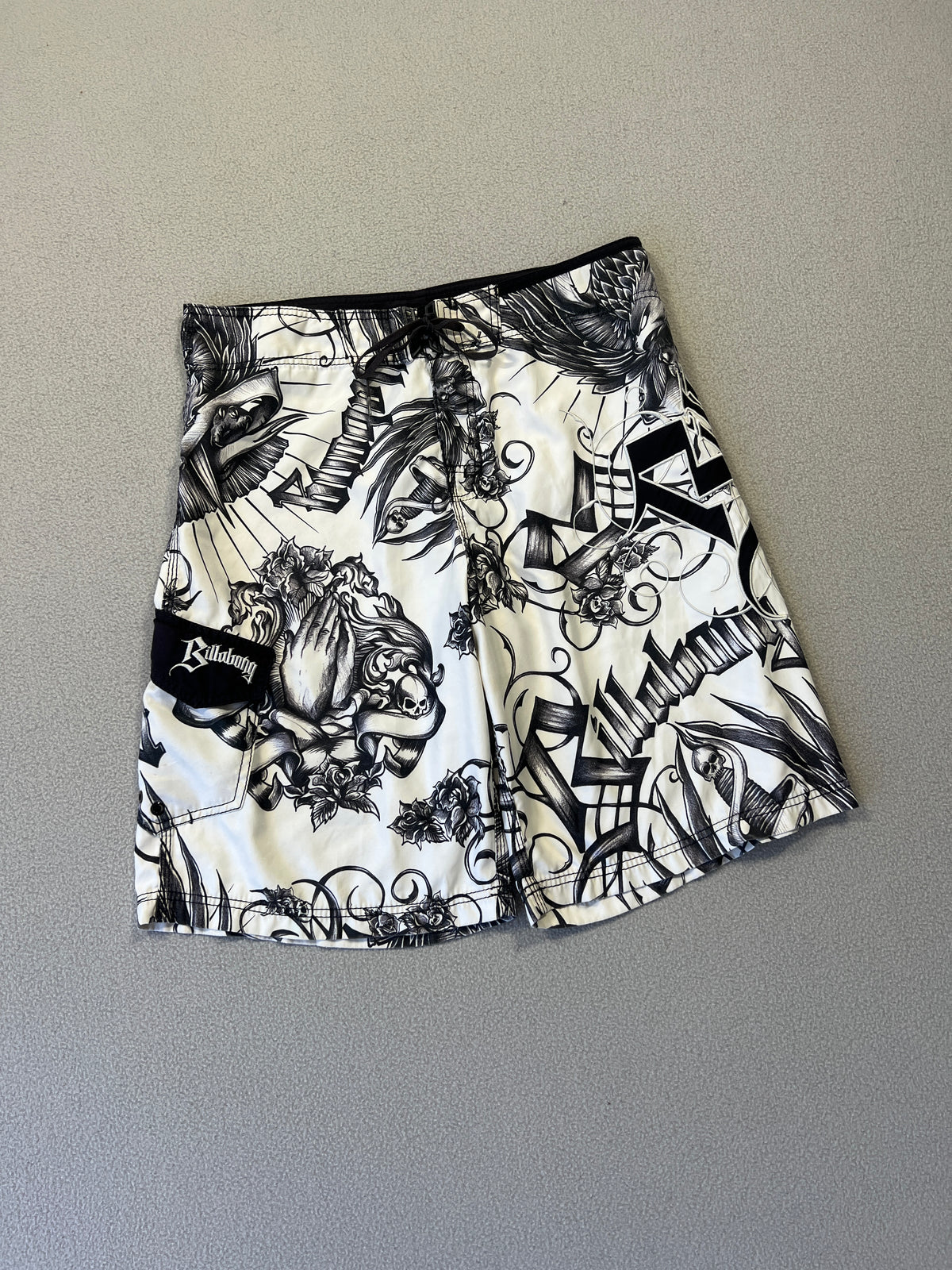 Vintage  Billabong Y2K Boardies - Size 34"