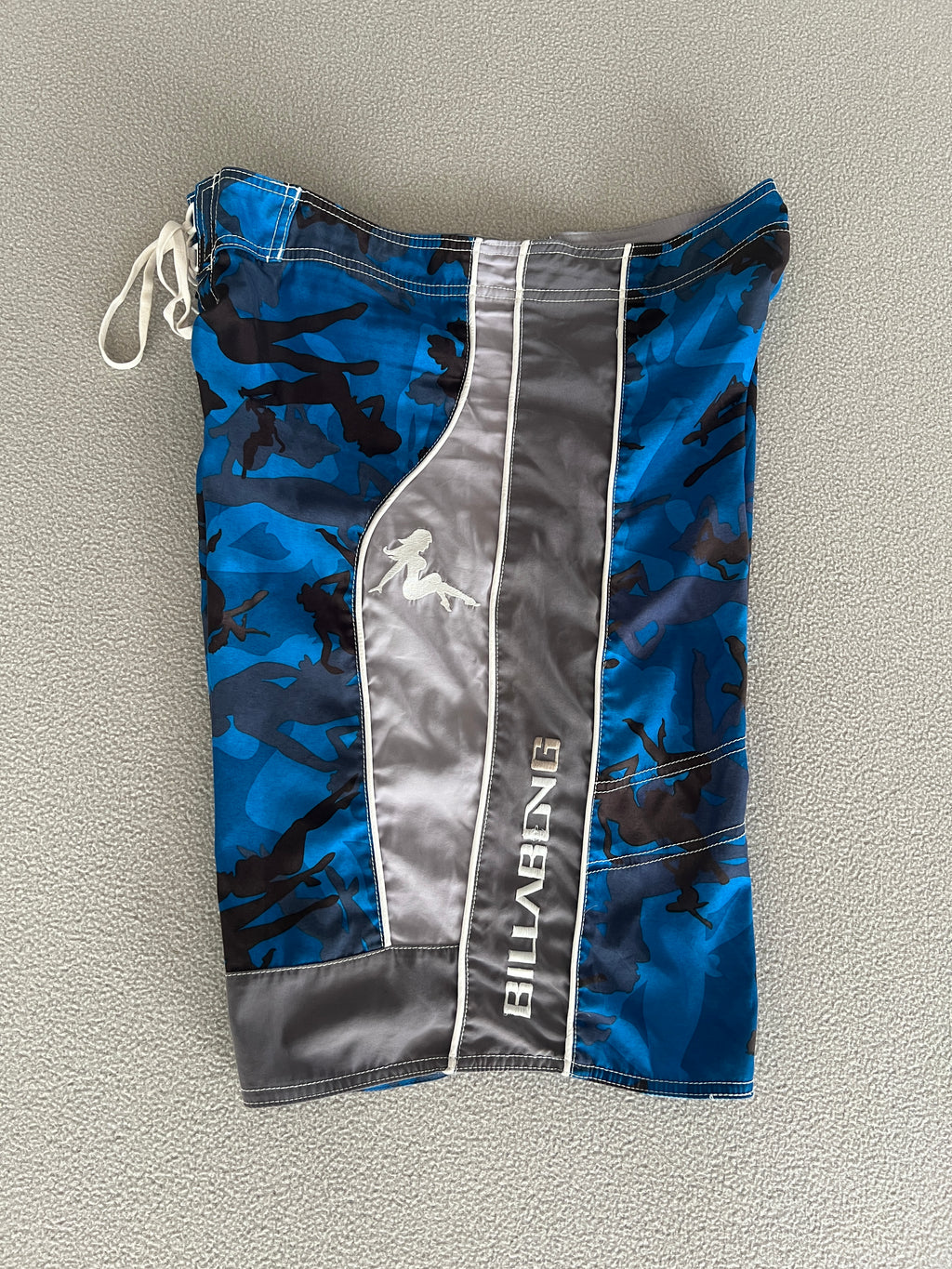 Vintage Billabong Y2K Boardies - Size 34"