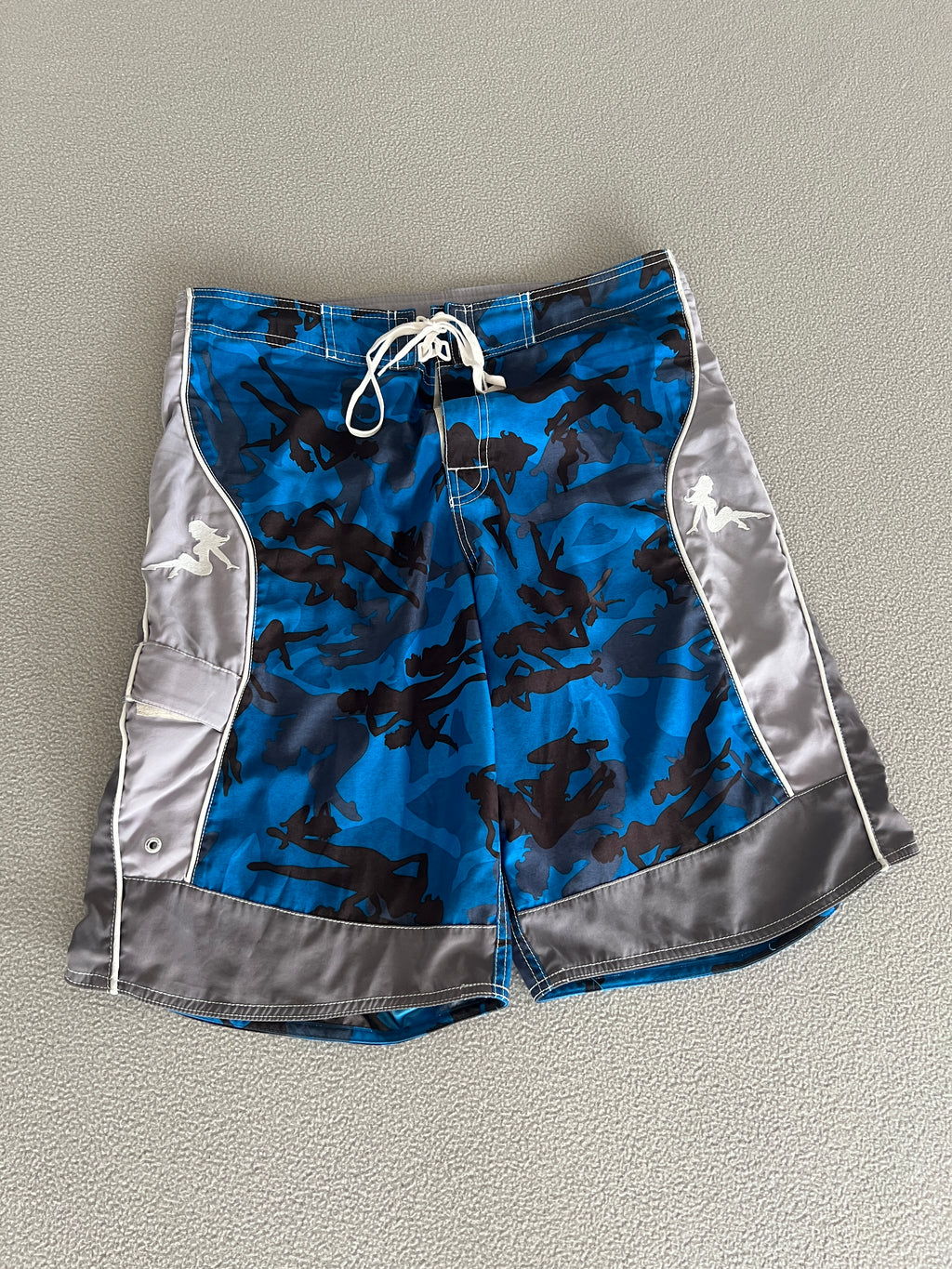 Vintage Billabong Y2K Boardies - Size 34"