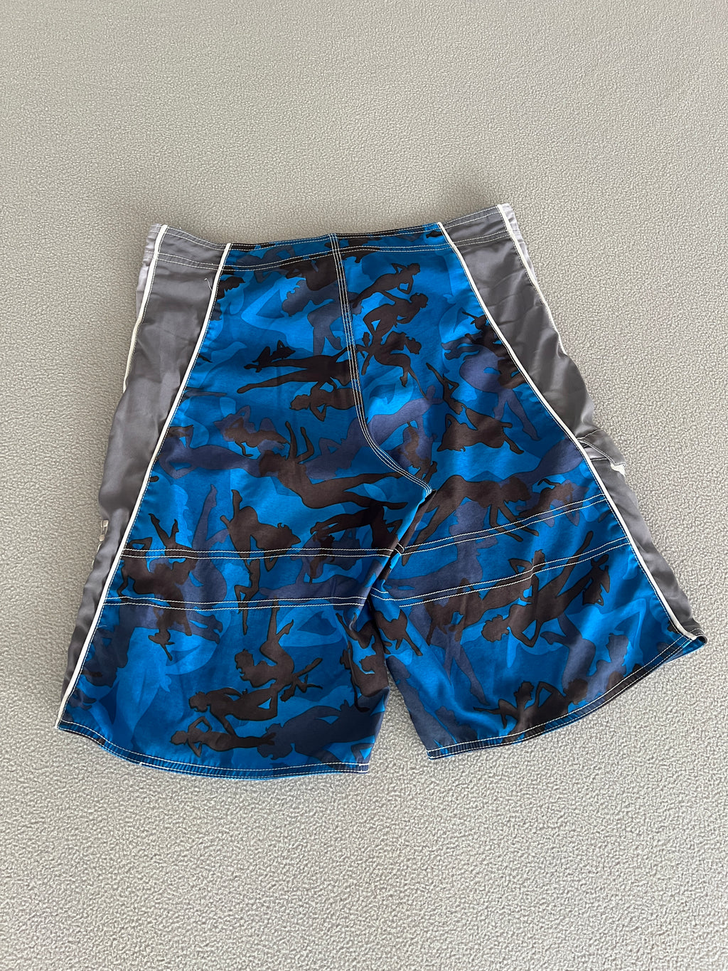 Vintage Billabong Y2K Boardies - Size 34"