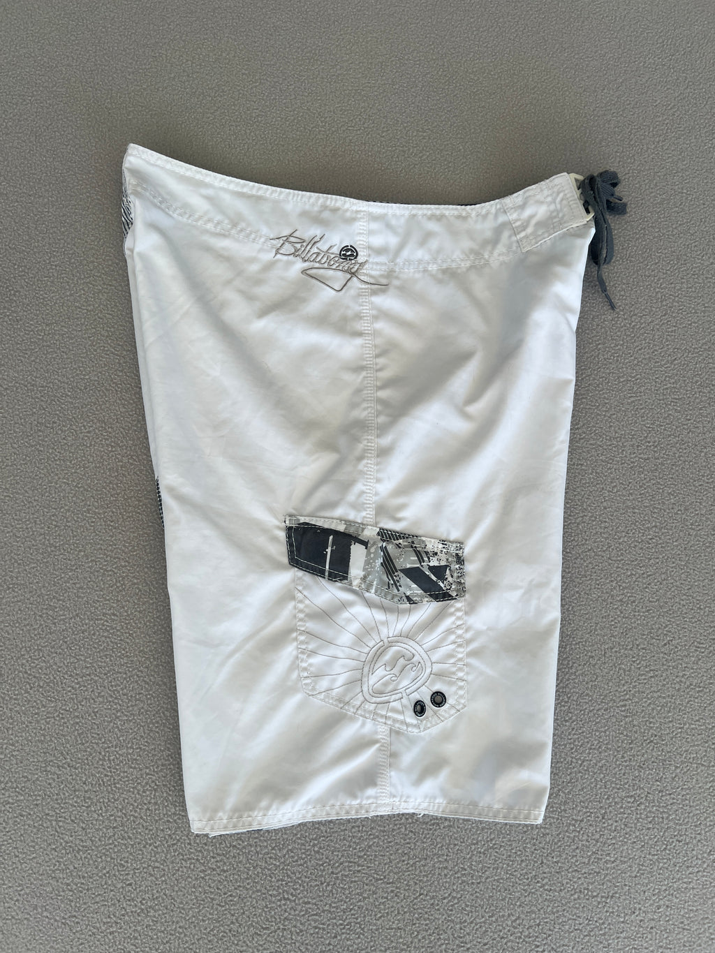 Vintage Billabong Andy Irons 'Rising Sun' Style Boardies - Size 36"