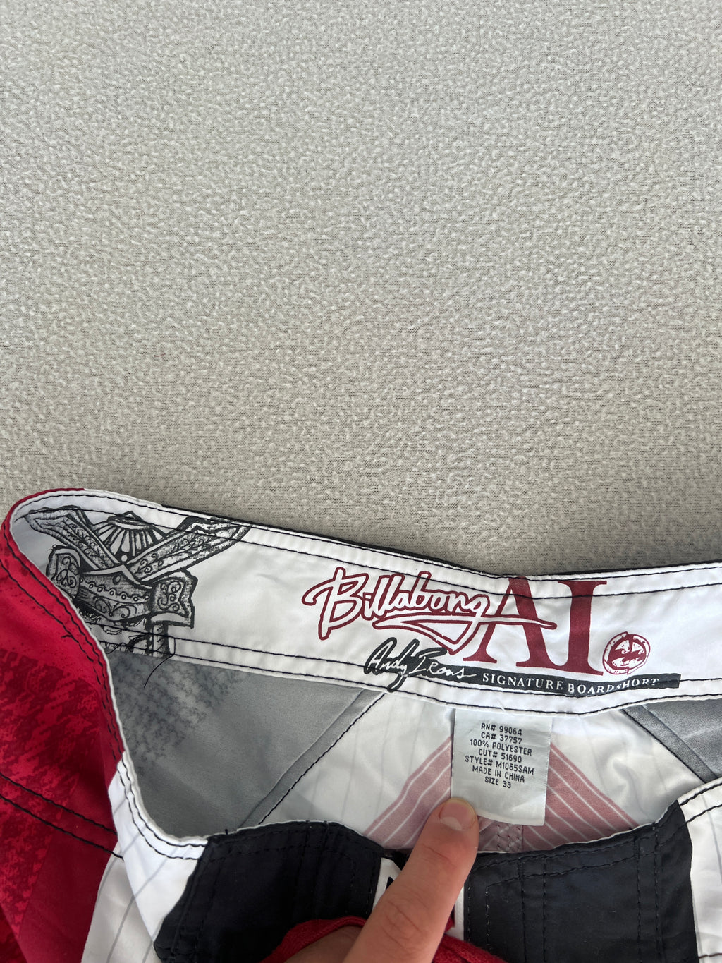 Vintage Billabong Andy Irons Samurai Signature Boardies - Size 33"