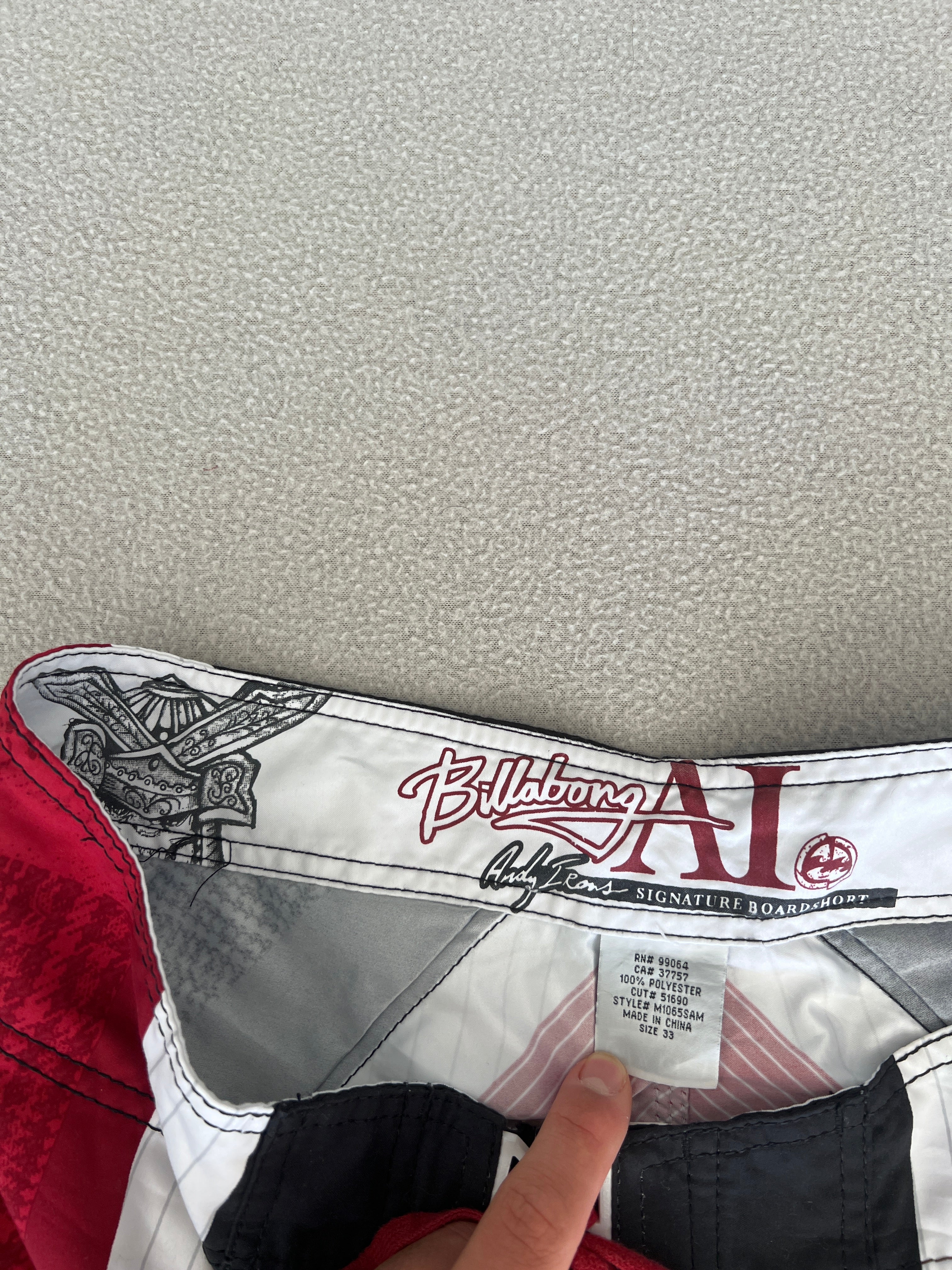 Vintage Billabong Andy Irons Samurai Signature Boardies - Size 33"