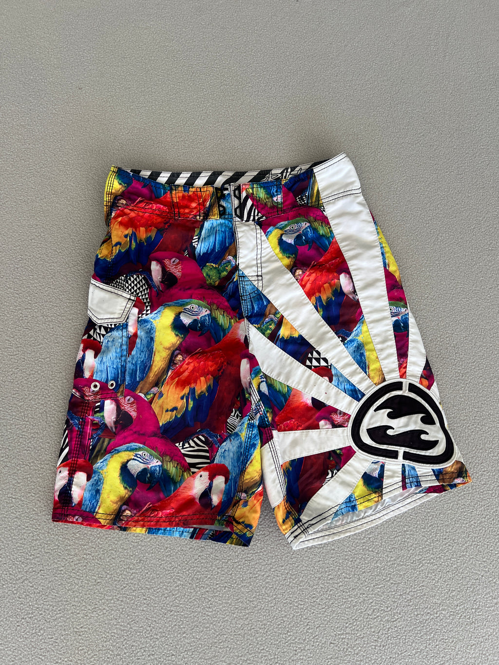 Vintage Billabong Andy Irons Rising Sun Signature Boardies - Size 29"