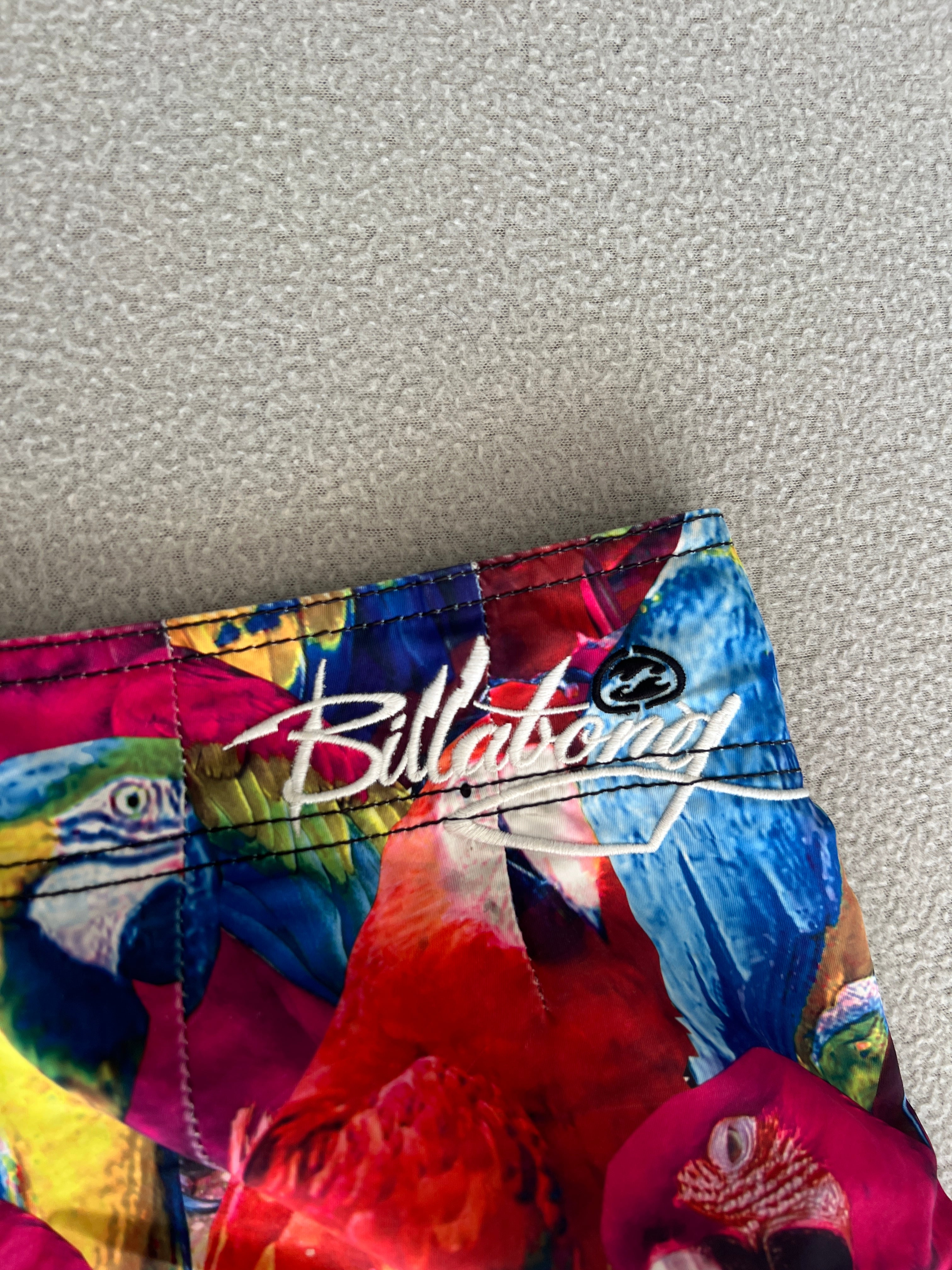 Vintage Billabong Andy Irons Rising Sun Signature Boardies - Size 29"