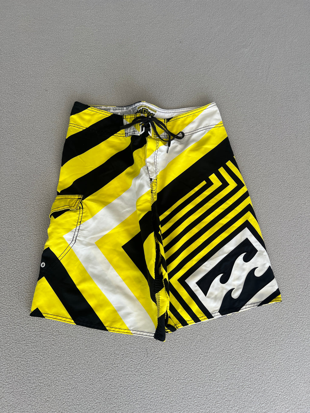 Vintage Billabong Taj Burrows Signature Boardies - Size 34"