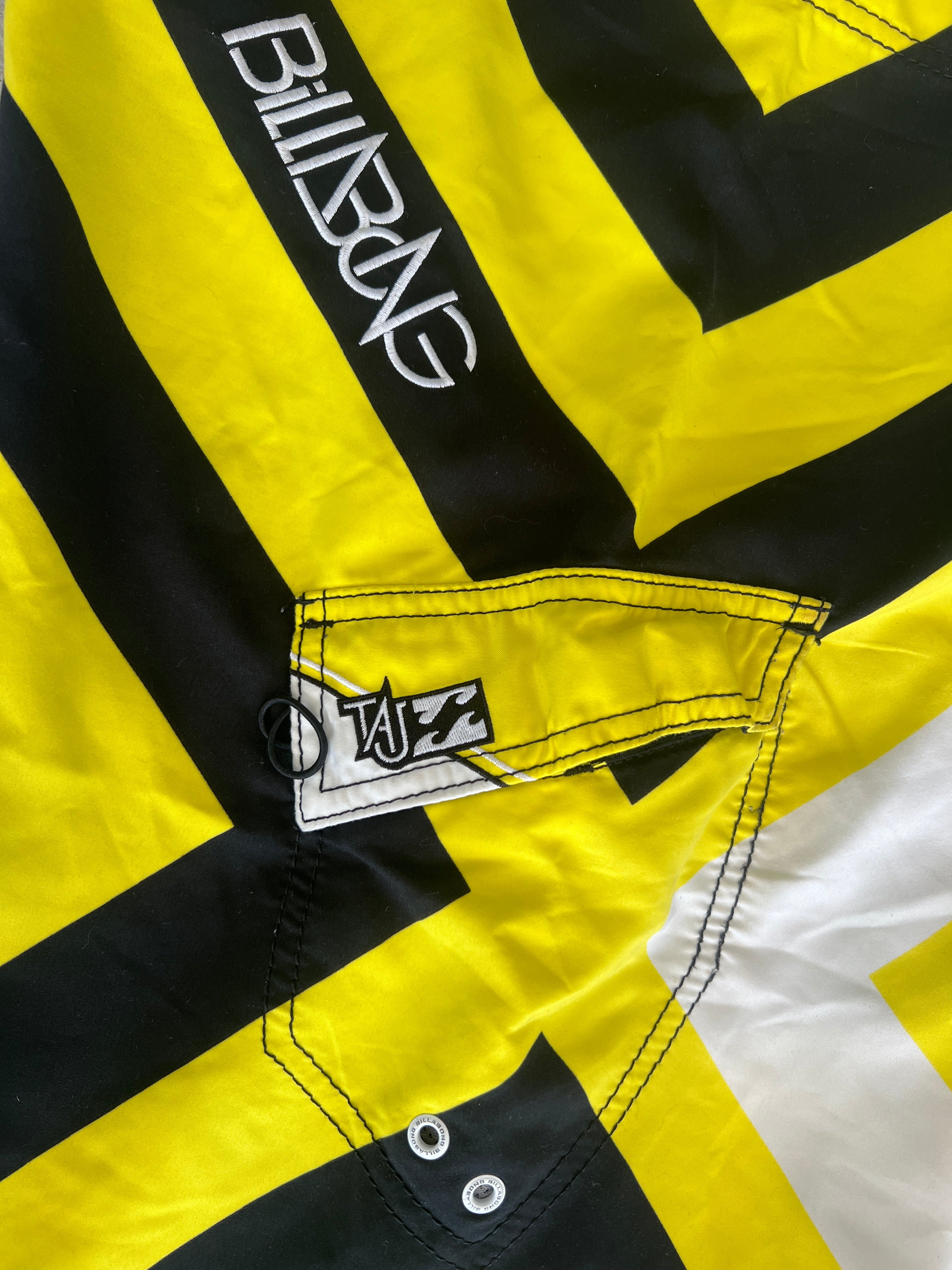 Vintage Billabong Taj Burrows Signature Boardies - Size 34"