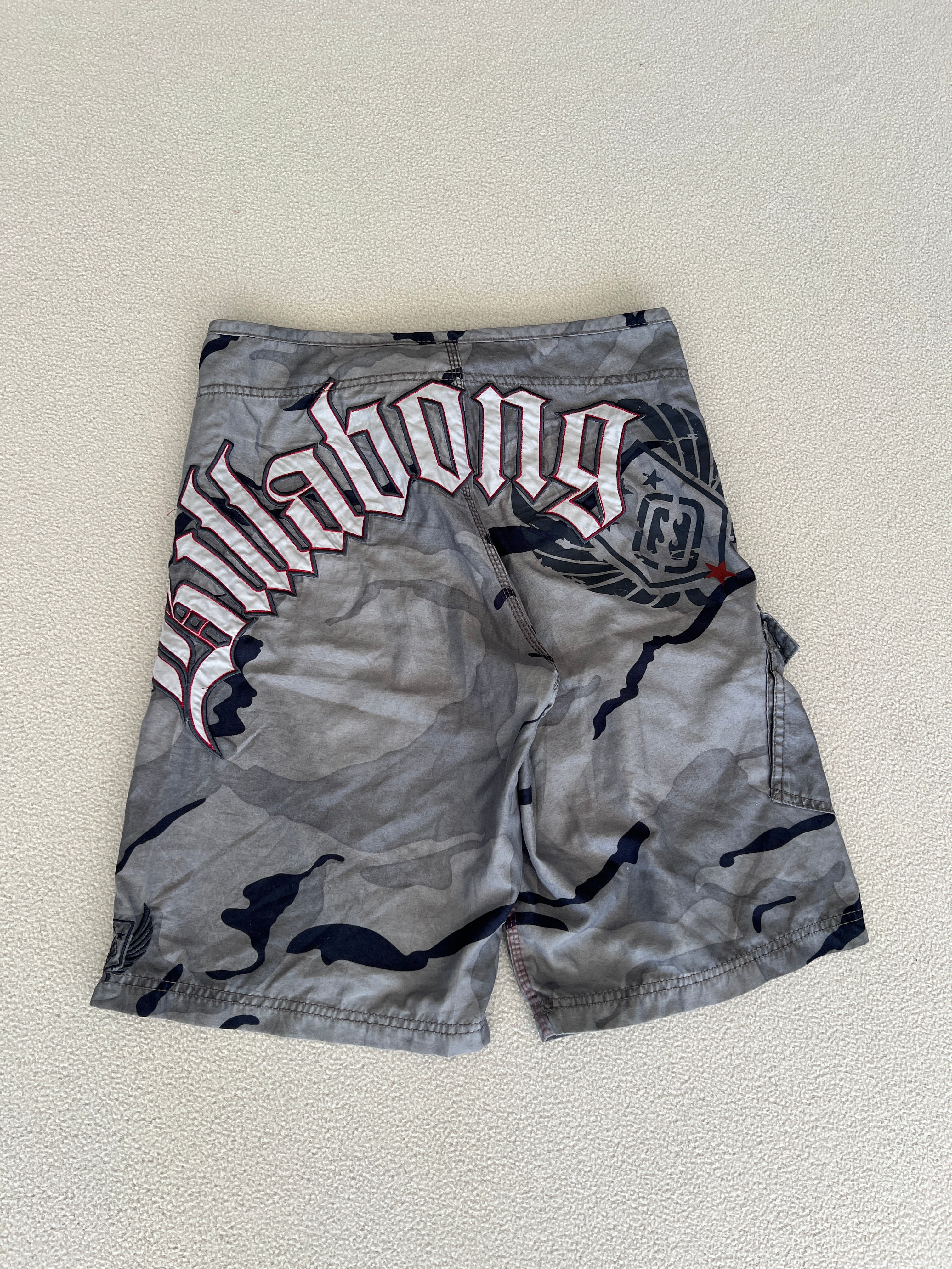 Vintage Billabong Y2K Boardies - Size 30"