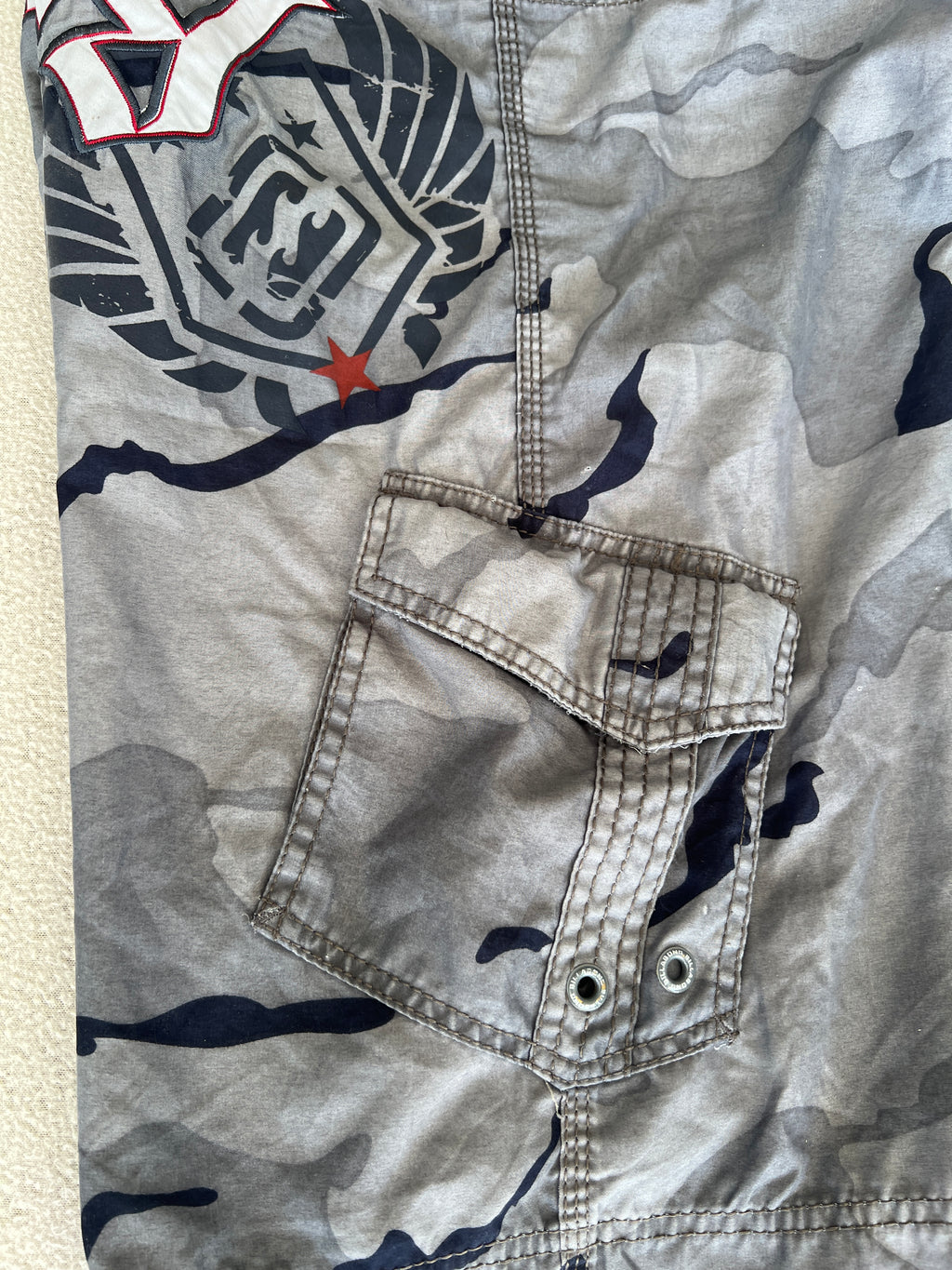 Vintage Billabong Y2K Boardies - Size 30"