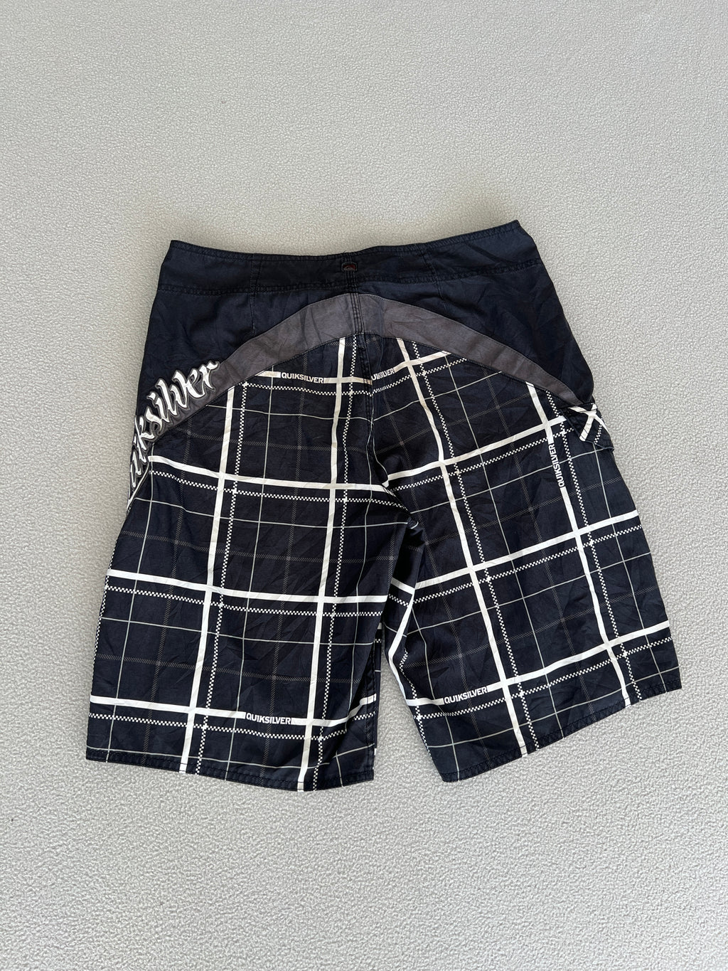 Vintage Quiksilver Plaid Boardies - Size 34"
