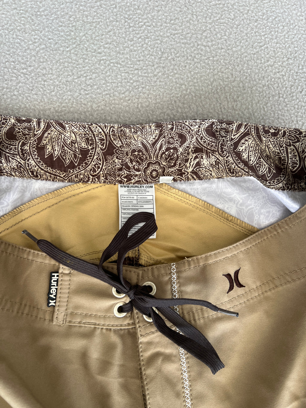 Vintage Hurley Y2K Boardies - Size 34"