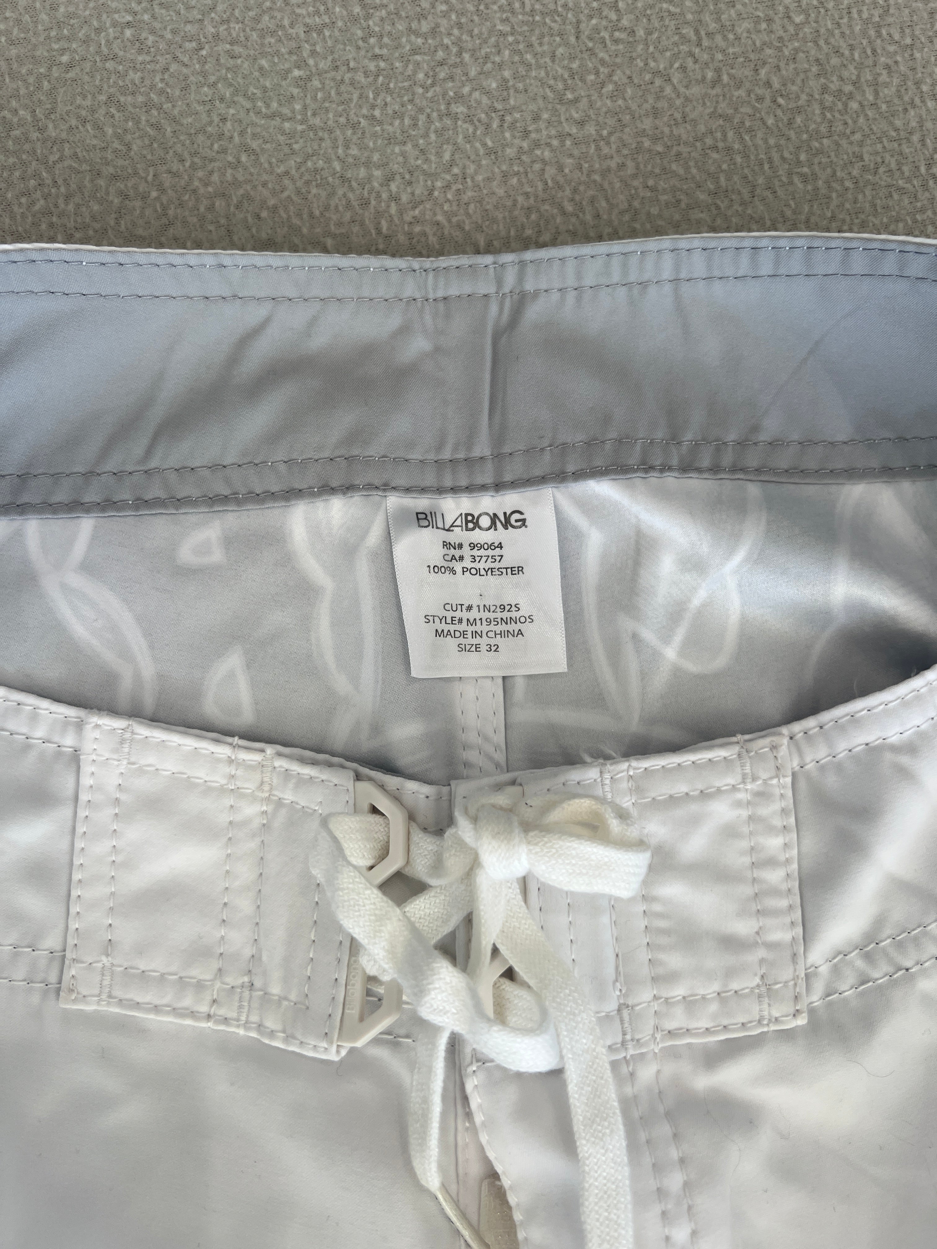 Vintage Billabong Y2K Boardies - Size 34"