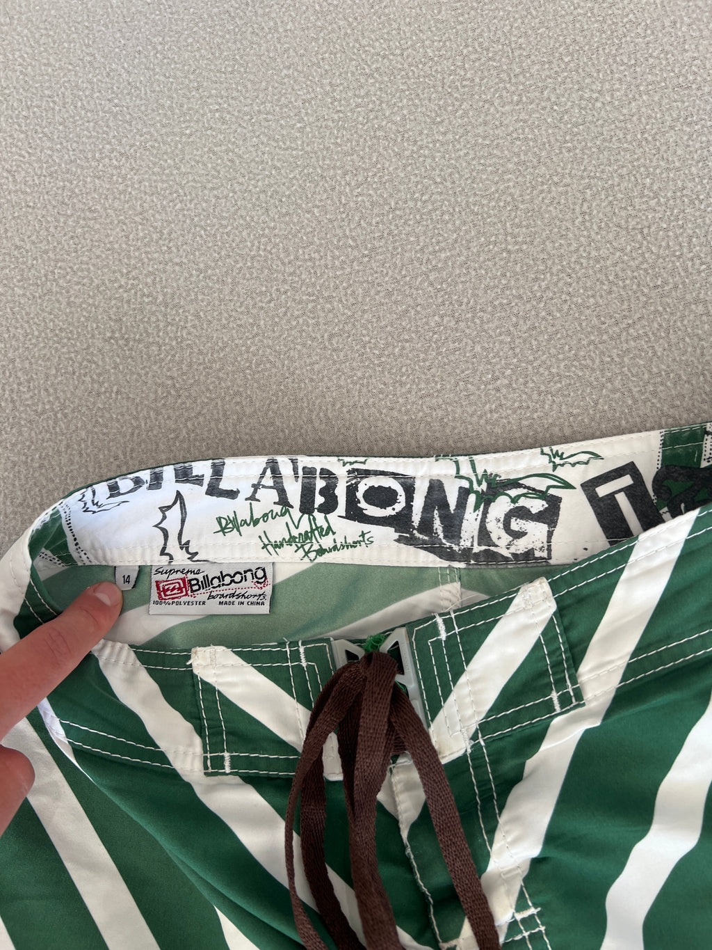 Vintage Billabong Taj Burrows Signature Boardies - Size 29"