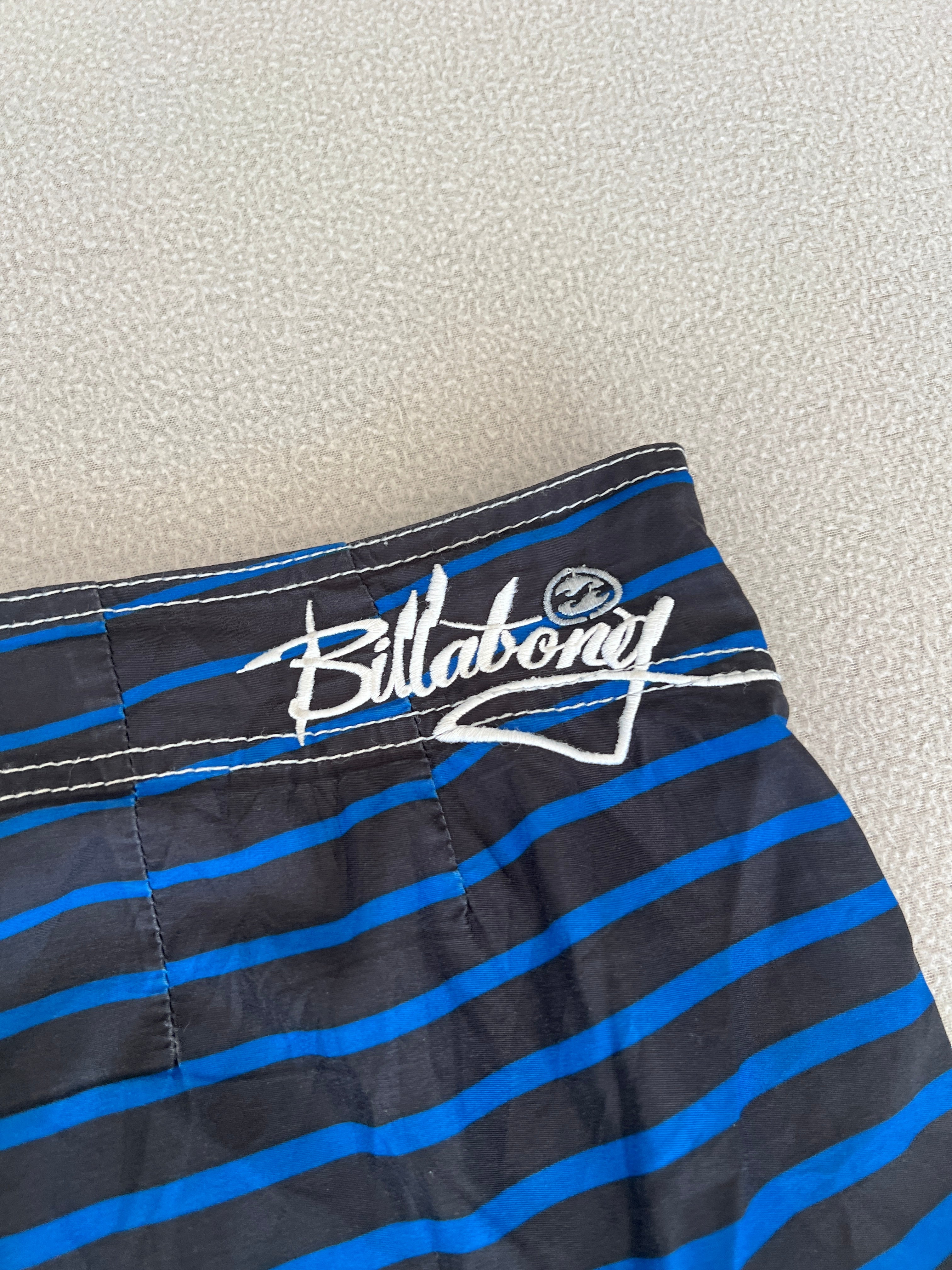 Vintage Billabong Andy Irons Rising Sun Signature Boardies - Size 38"