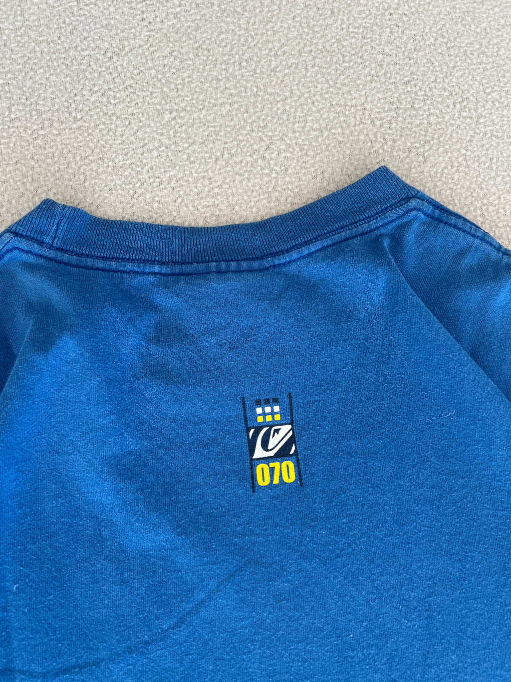 Vintage Quiksilver Tee Shirt - Size Large