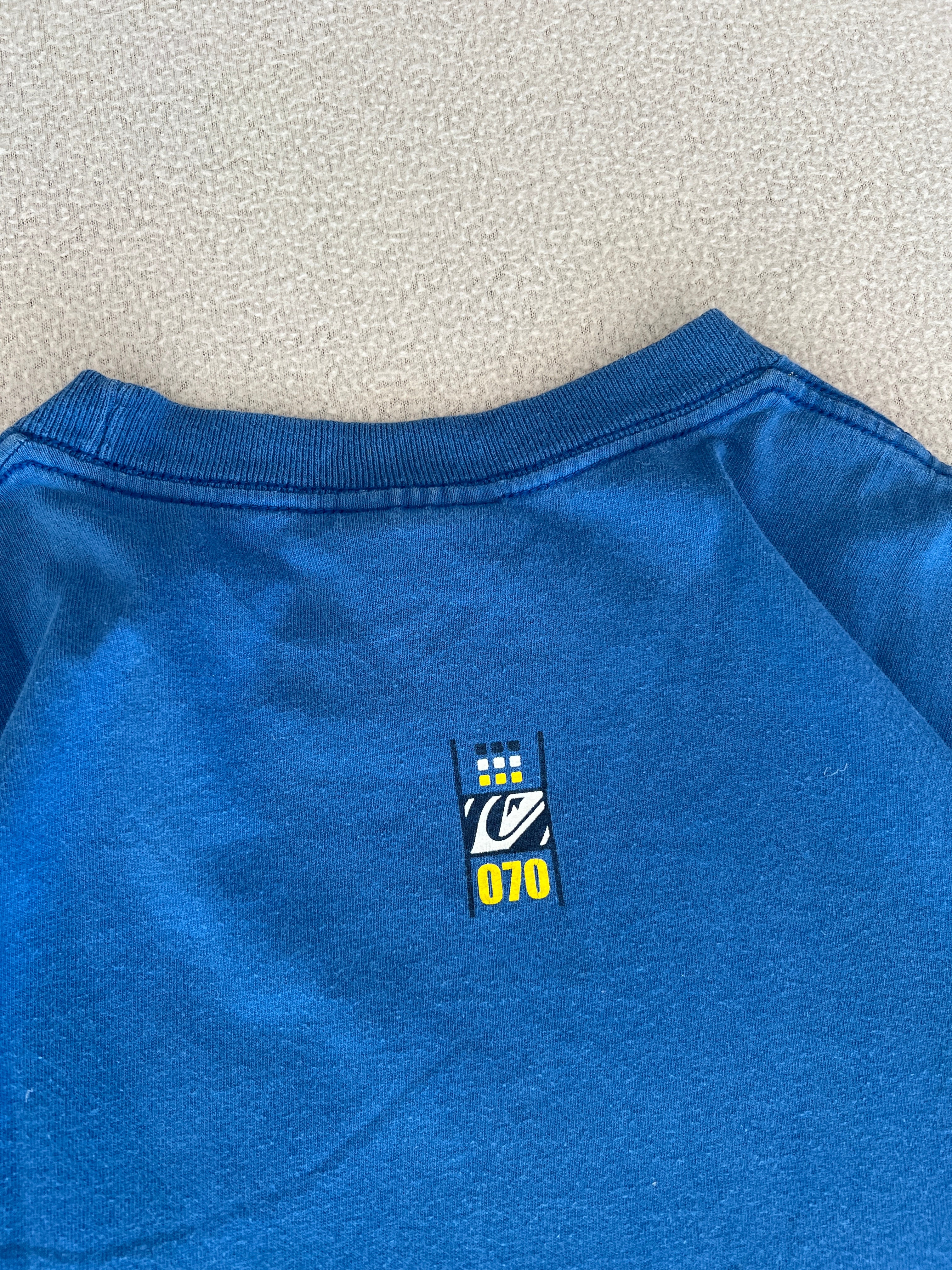 Vintage Quiksilver Tee Shirt - Size Large