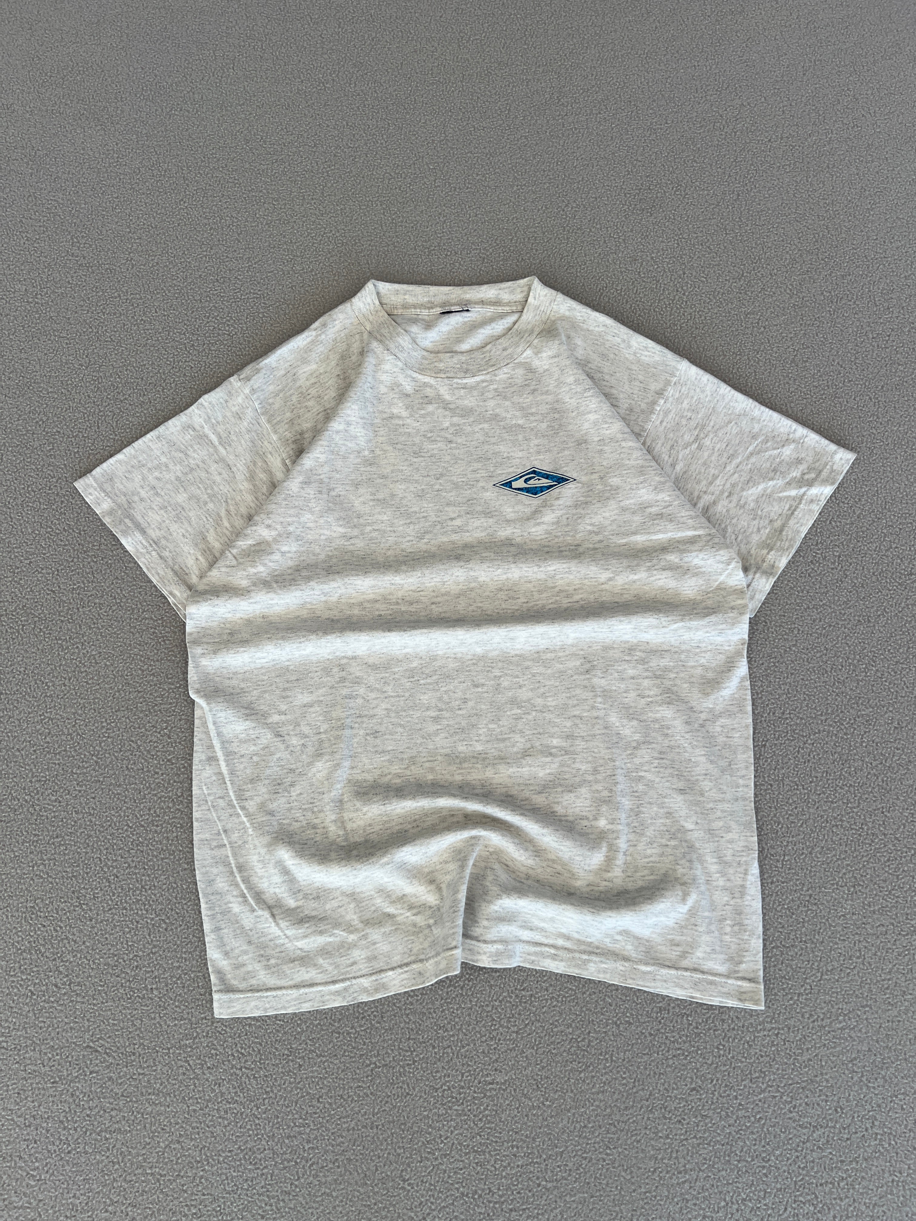 Vintage Quiksilver Tee Shirt - Size Medium