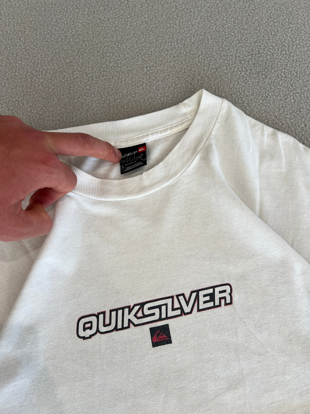 Vintage Quiksilver Tee Shirt - Size Large