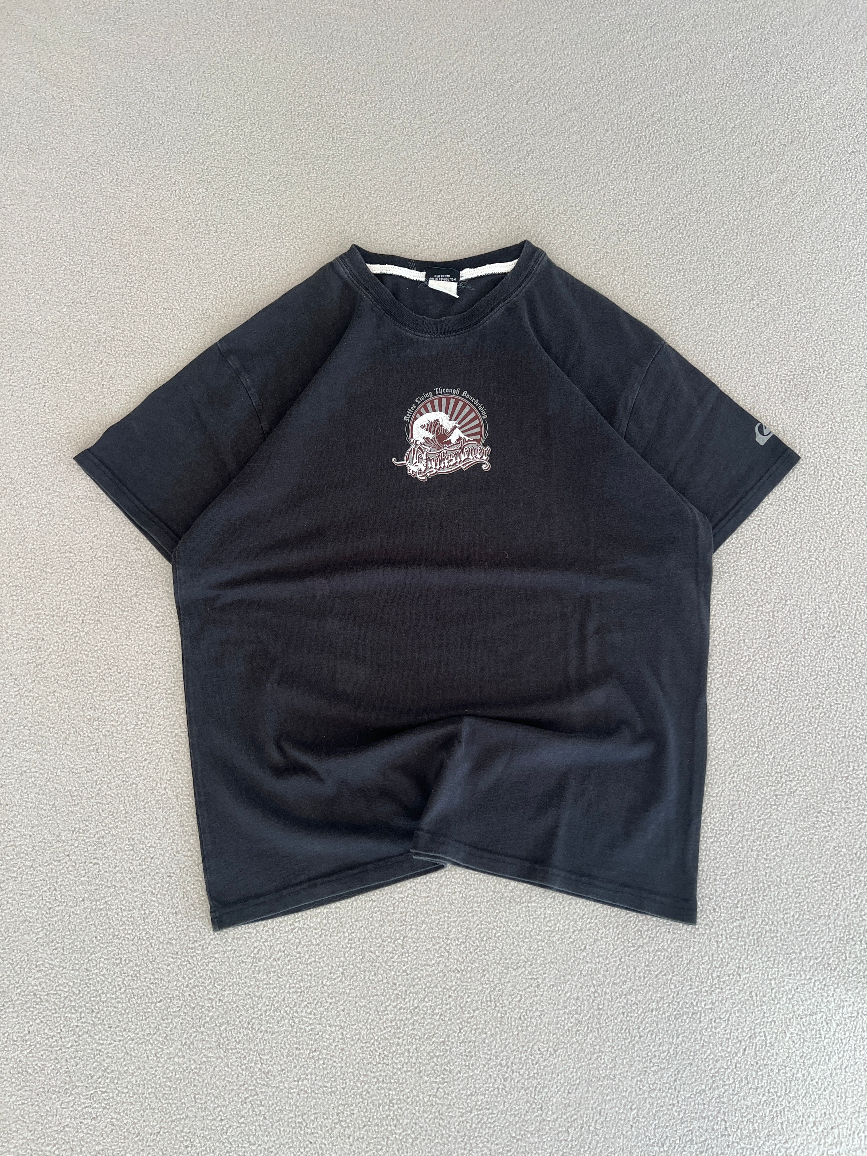 Vintage Quiksilver Tee Shirt - Size Large