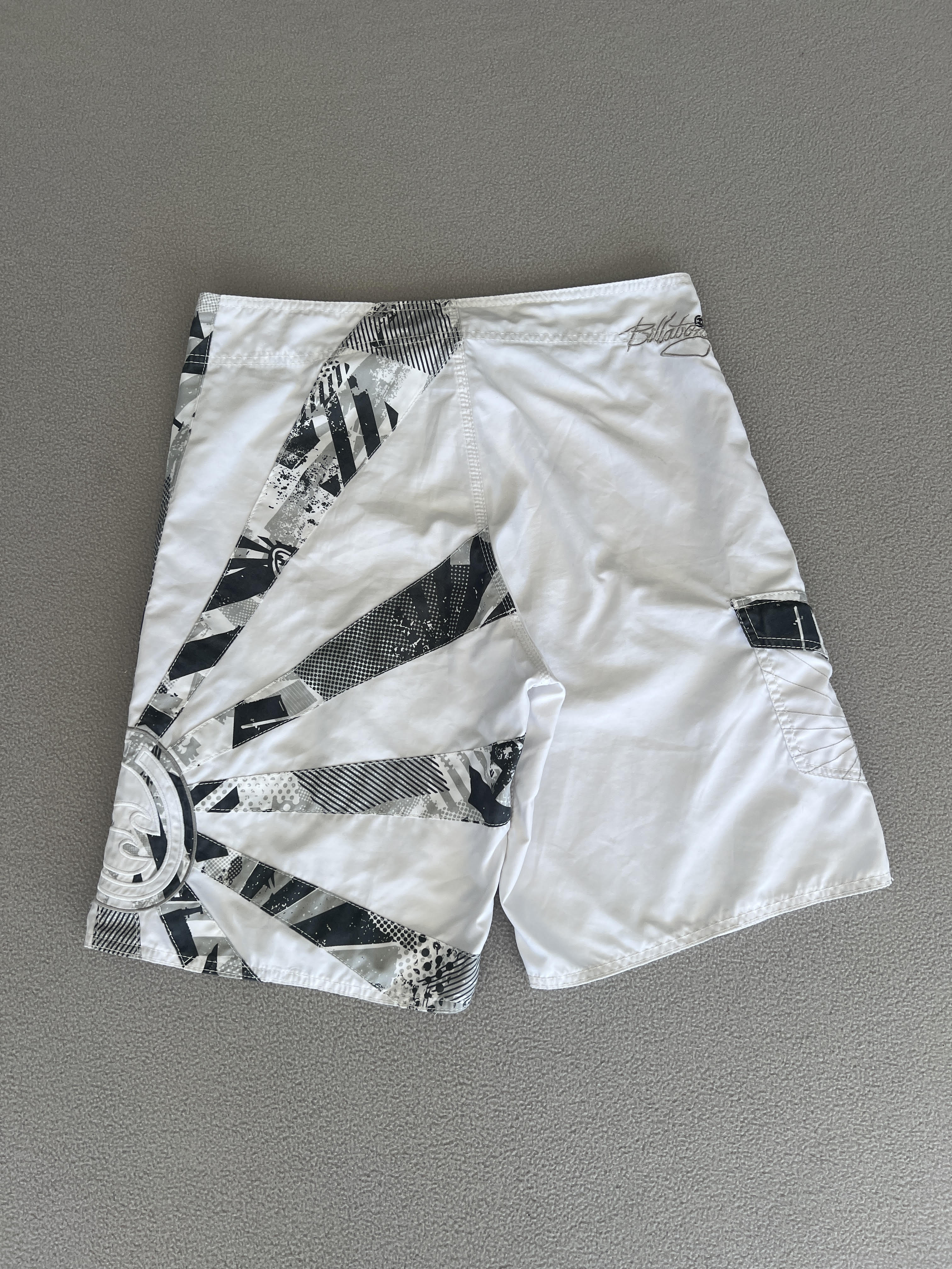 Vintage Billabong Andy Irons 'Rising Sun' Style Boardies - Size 36"